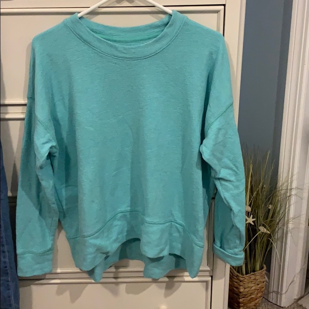 American eagle crew neck